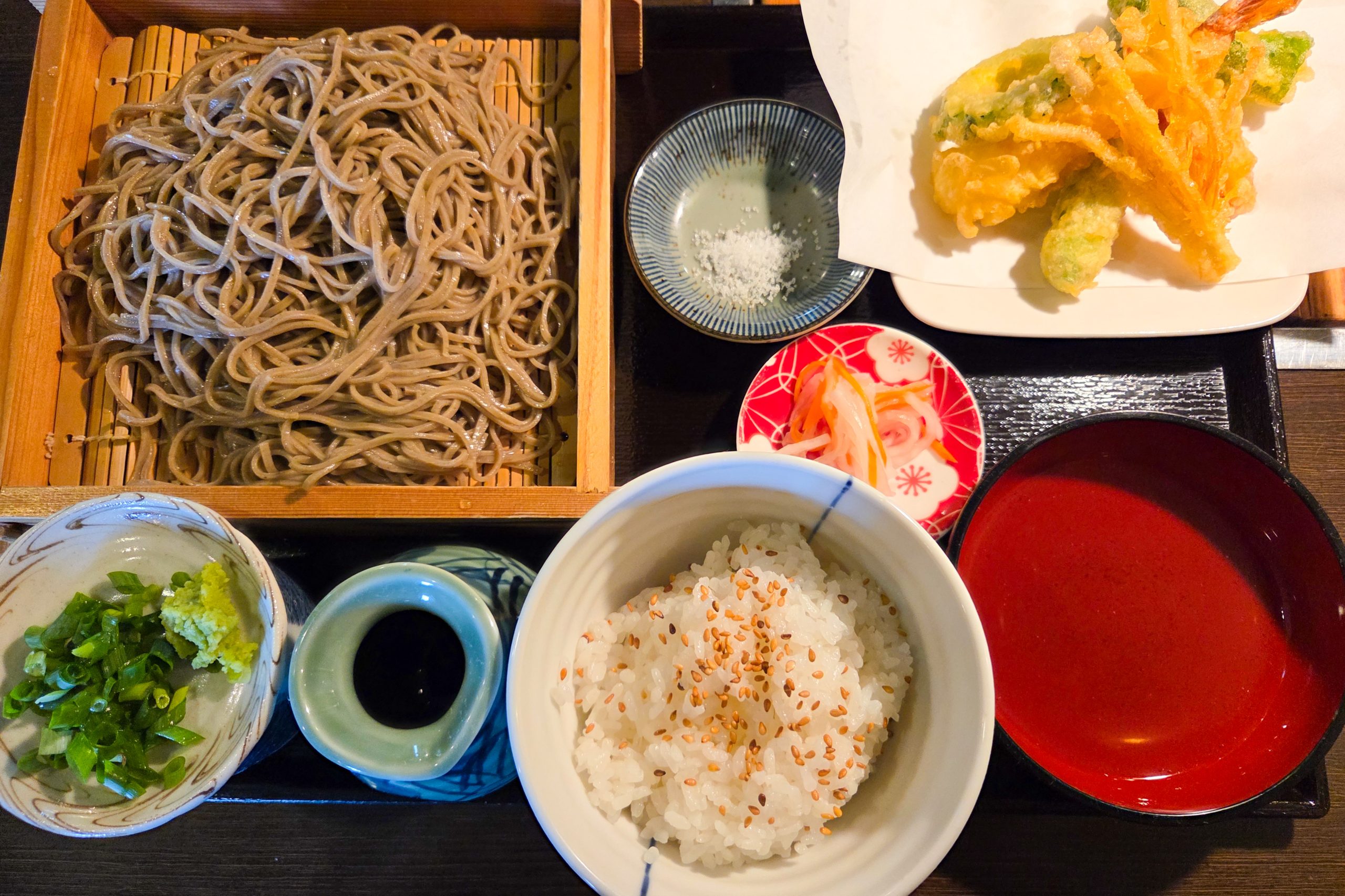 十割蕎麦のお蕎麦屋さん『そばきり麓』さん | 日置市観光協会